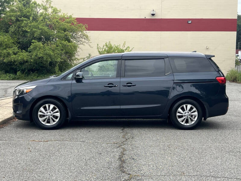 2015 Kia Sedona LX