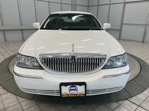 2009 Lincoln Town Car Signature Limited