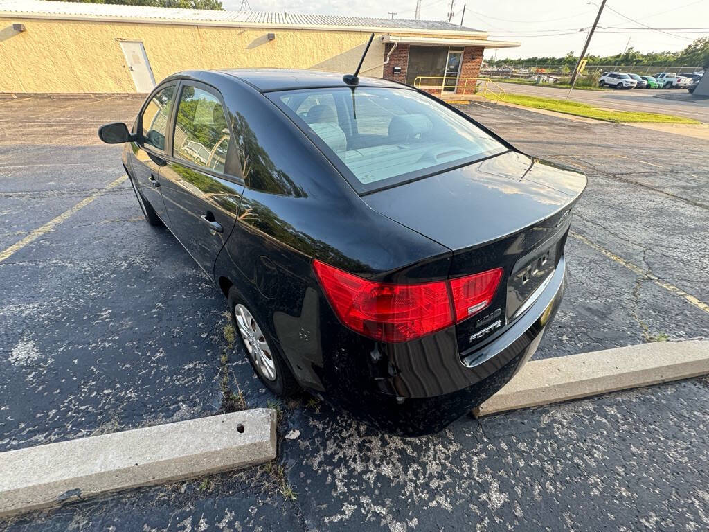 2011 Kia Forte for sale at Autolink in Kansas City, KS