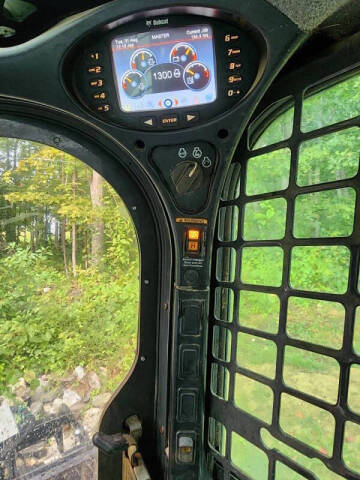 2015 Bobcat T770 Forestry Package