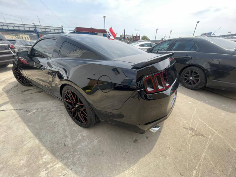 2013 Ford Mustang V6 Premium