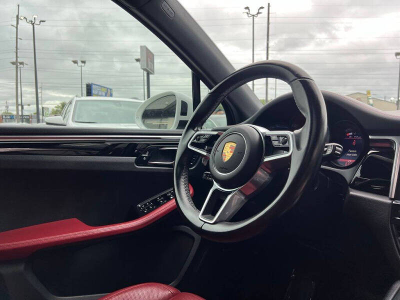 2021 Porsche Macan GTS