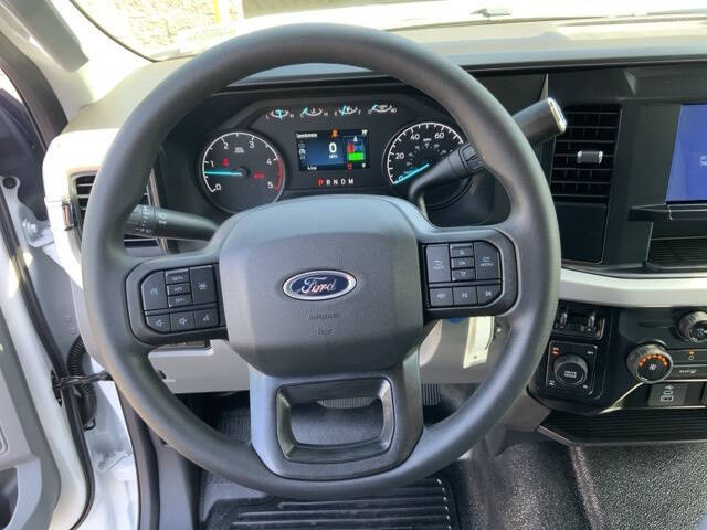 2025 Ford F-350 Super Duty XL