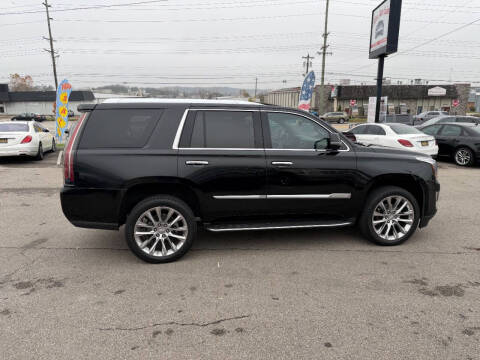 2019 Cadillac Escalade Luxury
