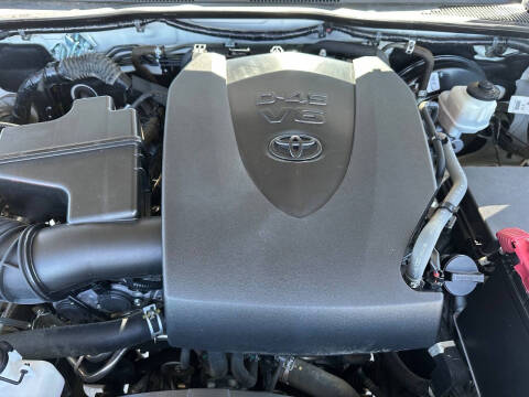 2018 Toyota Tacoma SR5 V6