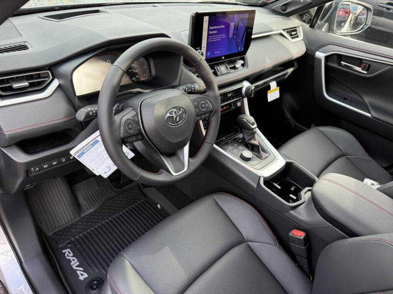 2025 Toyota RAV4 Plug-in Hybrid XSE