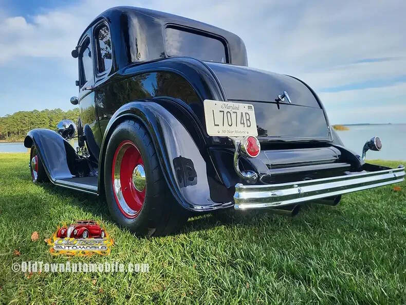 1932 Ford 5-Window