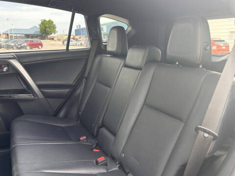 2018 Toyota RAV4 SE