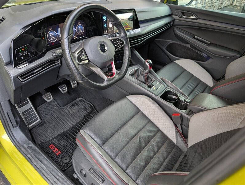 2022 Volkswagen Golf GTI Autobahn