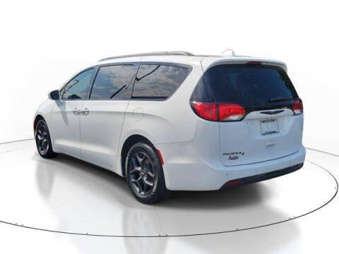 2018 Chrysler Pacifica Touring L Plus
