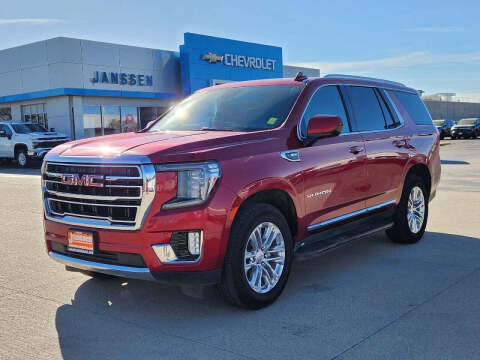 2023 GMC Yukon SLT