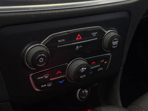 2017 Dodge Charger SXT