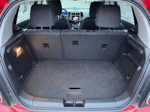 2016 Chevrolet Sonic LT Auto