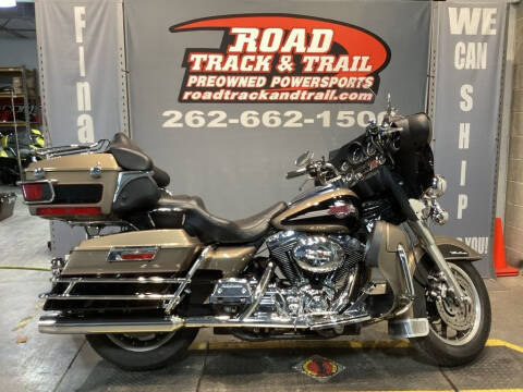 2005 Harley-Davidson&#174; FLHTCUI - Electra Glide&#174;  for sale at Road Track and Trail in Big Bend WI