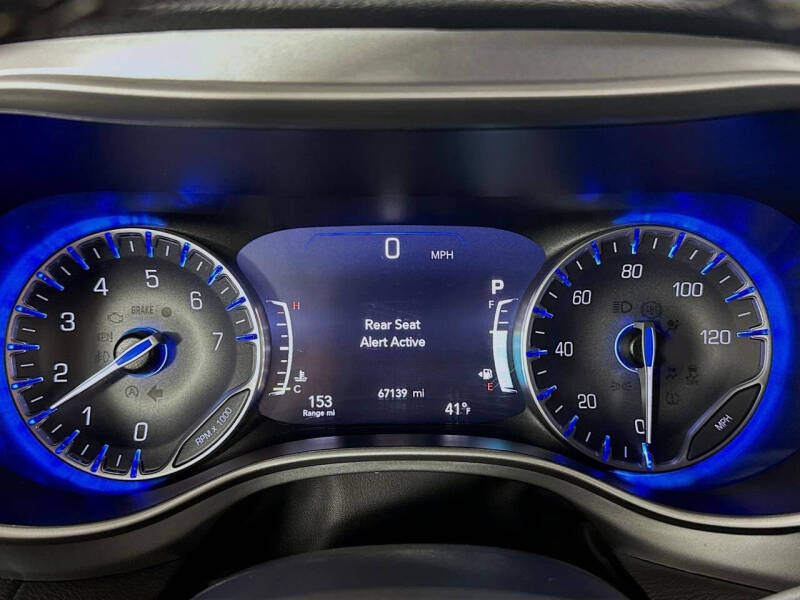 2023 Chrysler Pacifica Touring