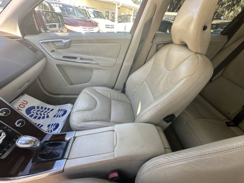 2013 Volvo XC60 3.2 Platinum