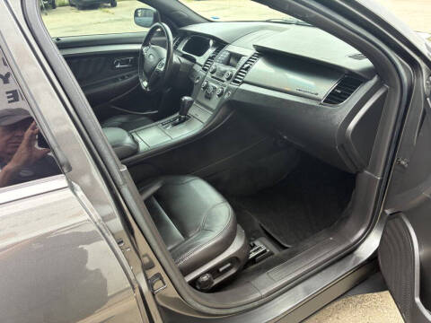 2016 Ford Taurus SEL
