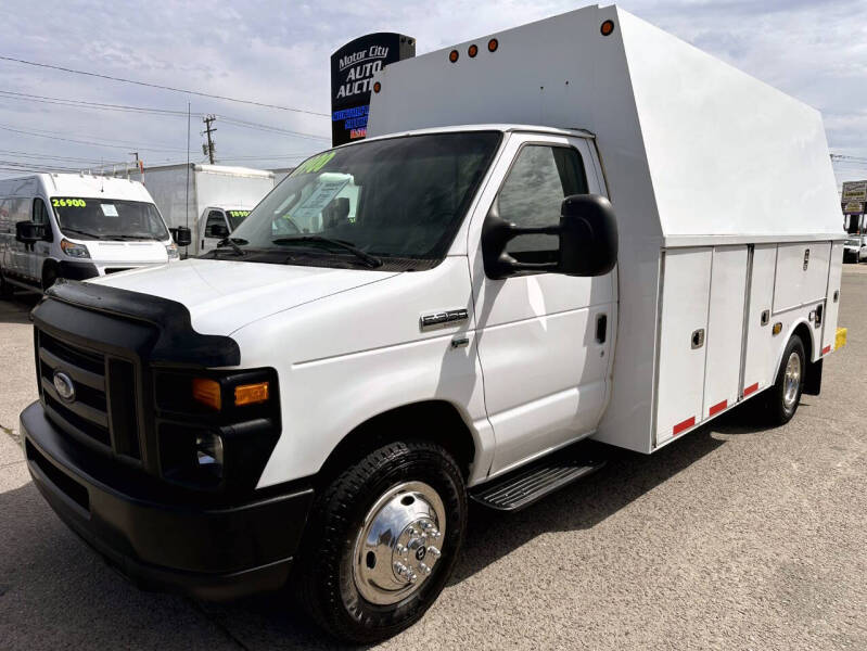 2012 Ford E-Series E-350 SD