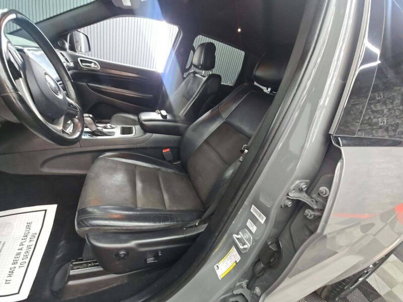 2019 Jeep Grand Cherokee Altitude