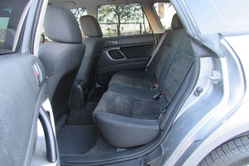 2008 Subaru Outback 2.5i