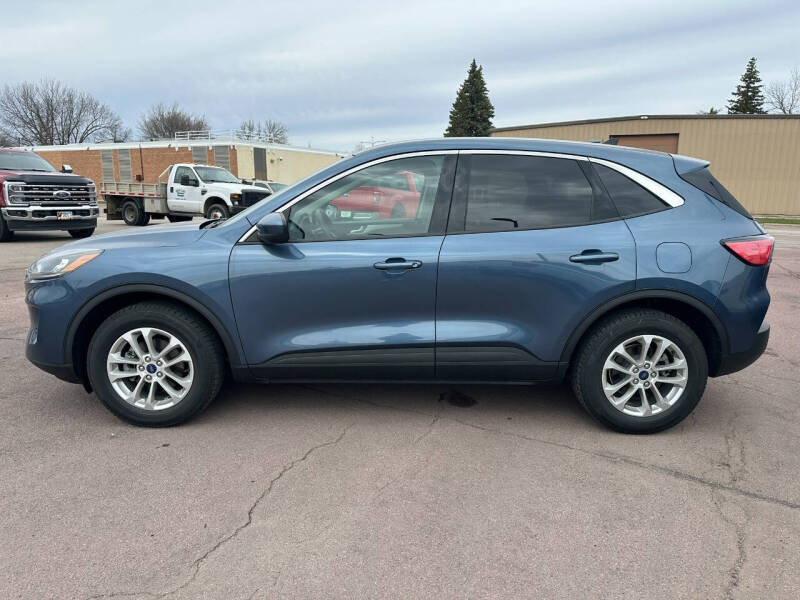 2020 Ford Escape SE