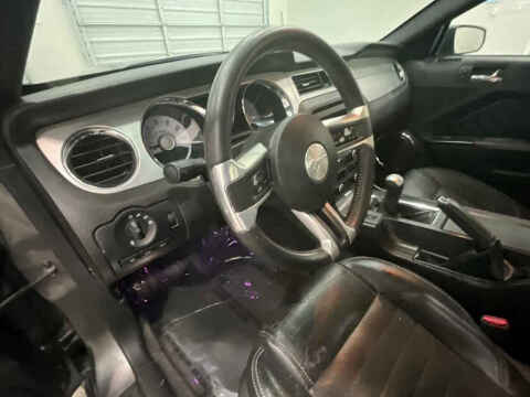 2010 Ford Mustang V6