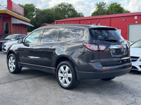2017 Chevrolet Traverse LT