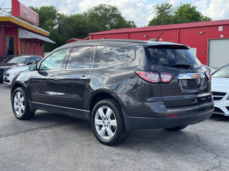 2017 Chevrolet Traverse LT
