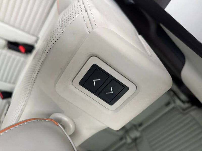 2017 Land Rover Discovery HSE Luxury