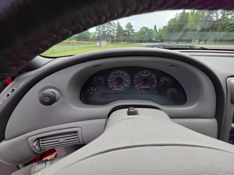 2004 Ford Mustang GT Deluxe
