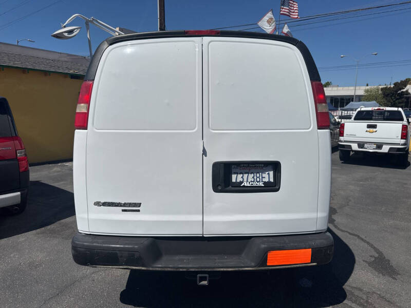 2012 Chevrolet Express 2500
