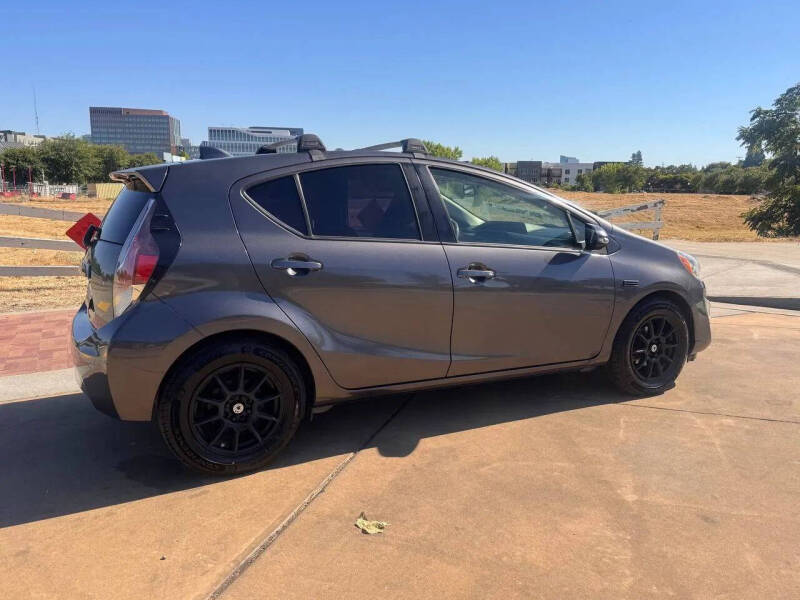 2015 Toyota Prius c