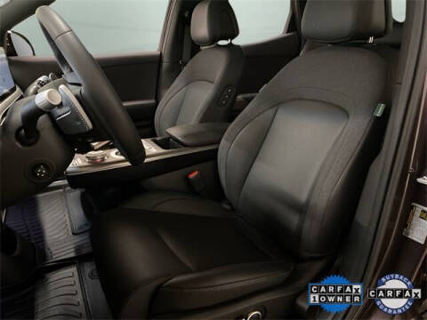 2024 Genesis GV60 Standard