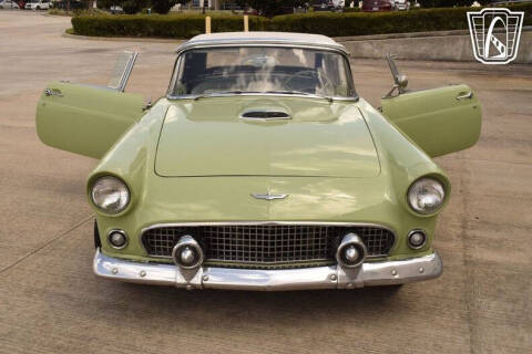 1956 Ford Thunderbird