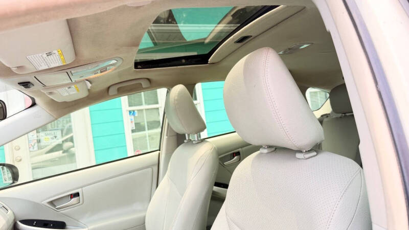 2013 Toyota Prius Two
