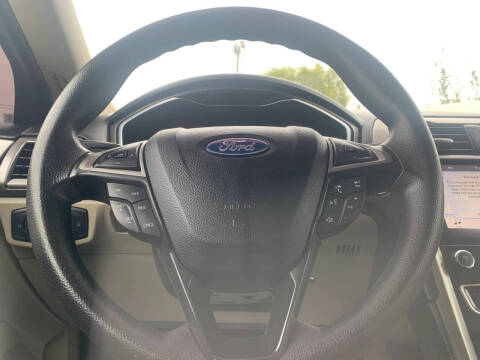2019 Ford Fusion SE