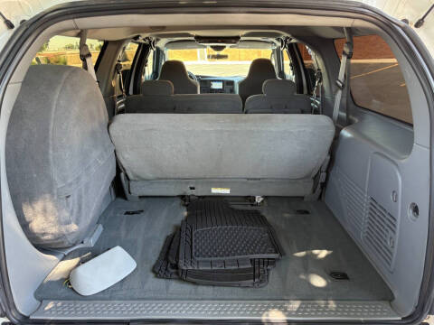 2004 Ford Excursion XLS