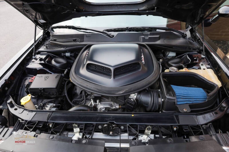 2017 Dodge Challenger 392 HEMI Scat Pack Shaker