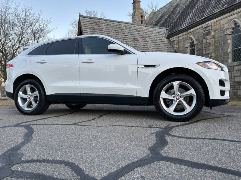 2019 Jaguar F-PACE 25t Premium