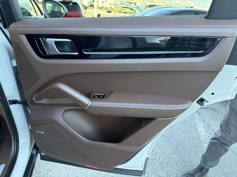 2021 Porsche Cayenne Coupe