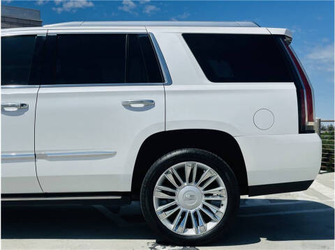 2016 Cadillac Escalade Platinum