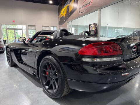 2004 Dodge Viper SRT-10