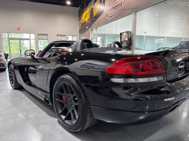 2004 Dodge Viper SRT-10