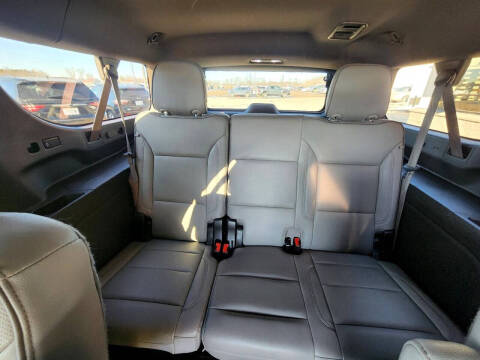 2023 GMC Yukon XL SLT