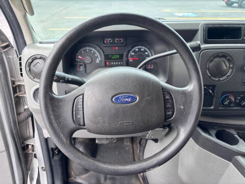 2011 Ford E-Series E-350 SD