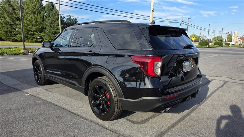 2022 Ford Explorer ST