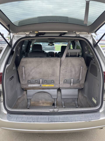 2005 Toyota Sienna XLE 7 Passenger