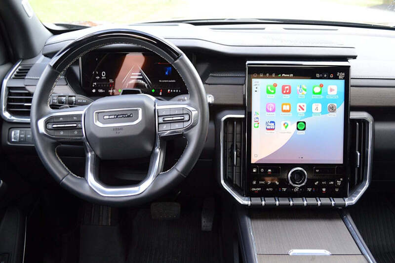 2024 GMC Acadia Denali