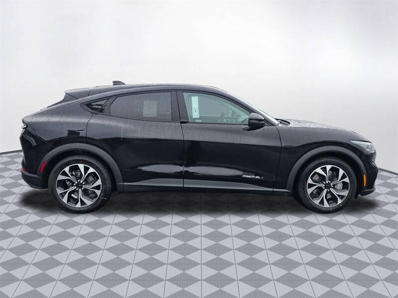 2024 Ford Mustang Mach-E Select