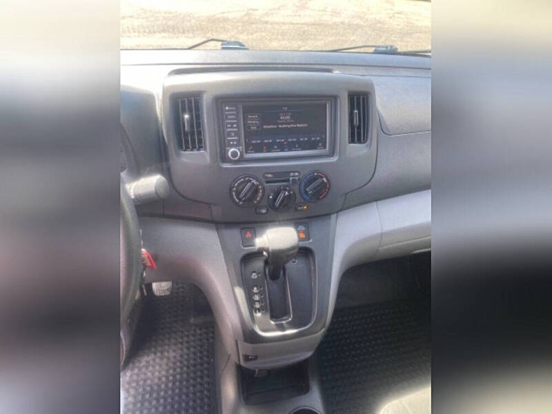 2021 Nissan NV200 SV